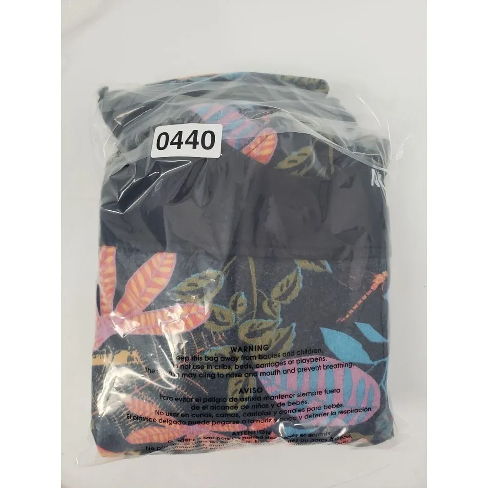 The North Face Street Logo Pullover Hoodie Size‎ S/P 7/8 Drop-tail Hem